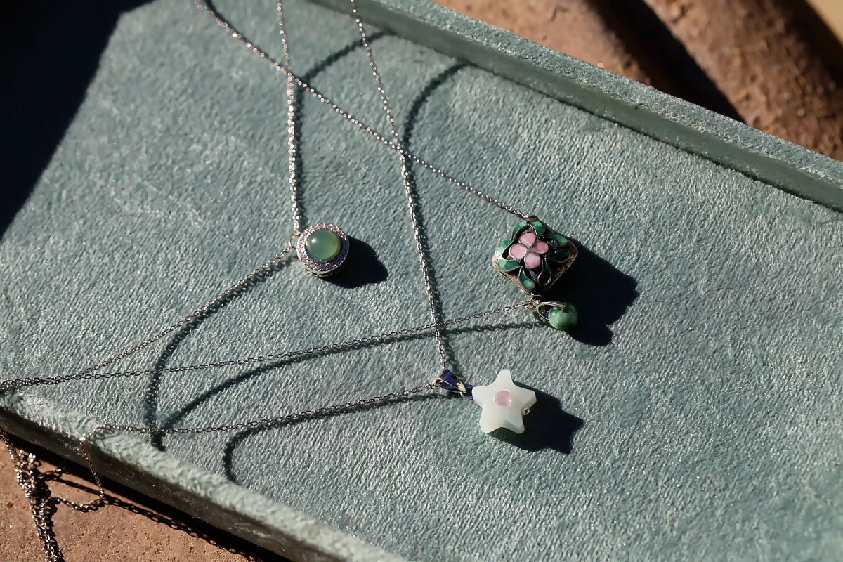 JELLY STAR JADEITE NECKLACE