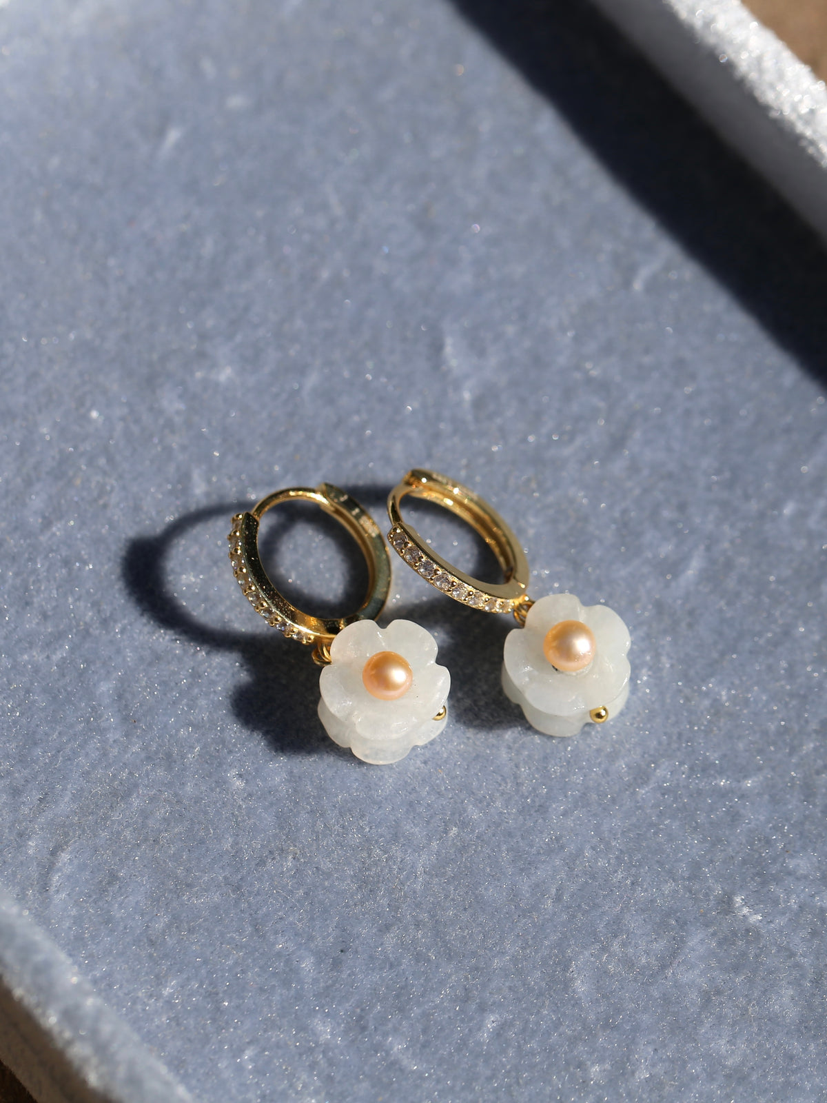 JELLY DAISY JADEITE EARRINGS - PINK PEARL