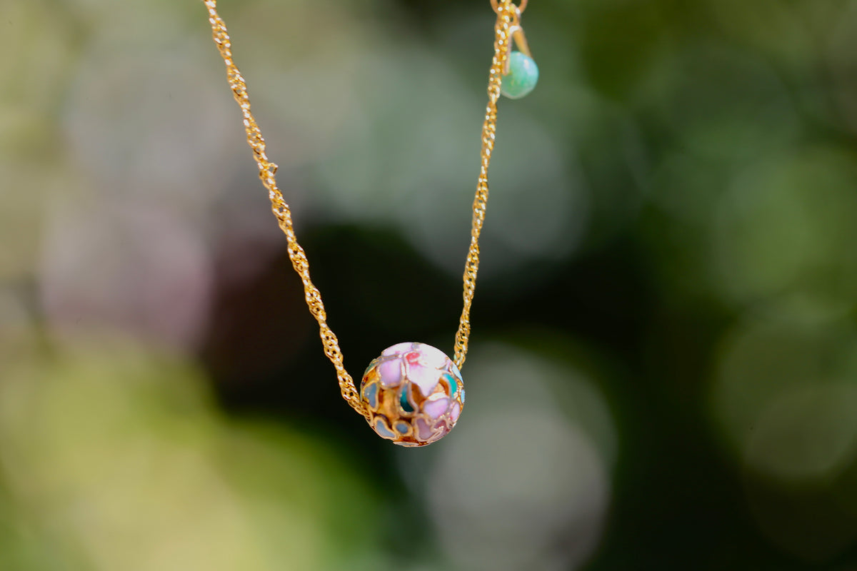 CLOISONNÉ JADEITE DROP NECKLACE - WAVY CHAIN