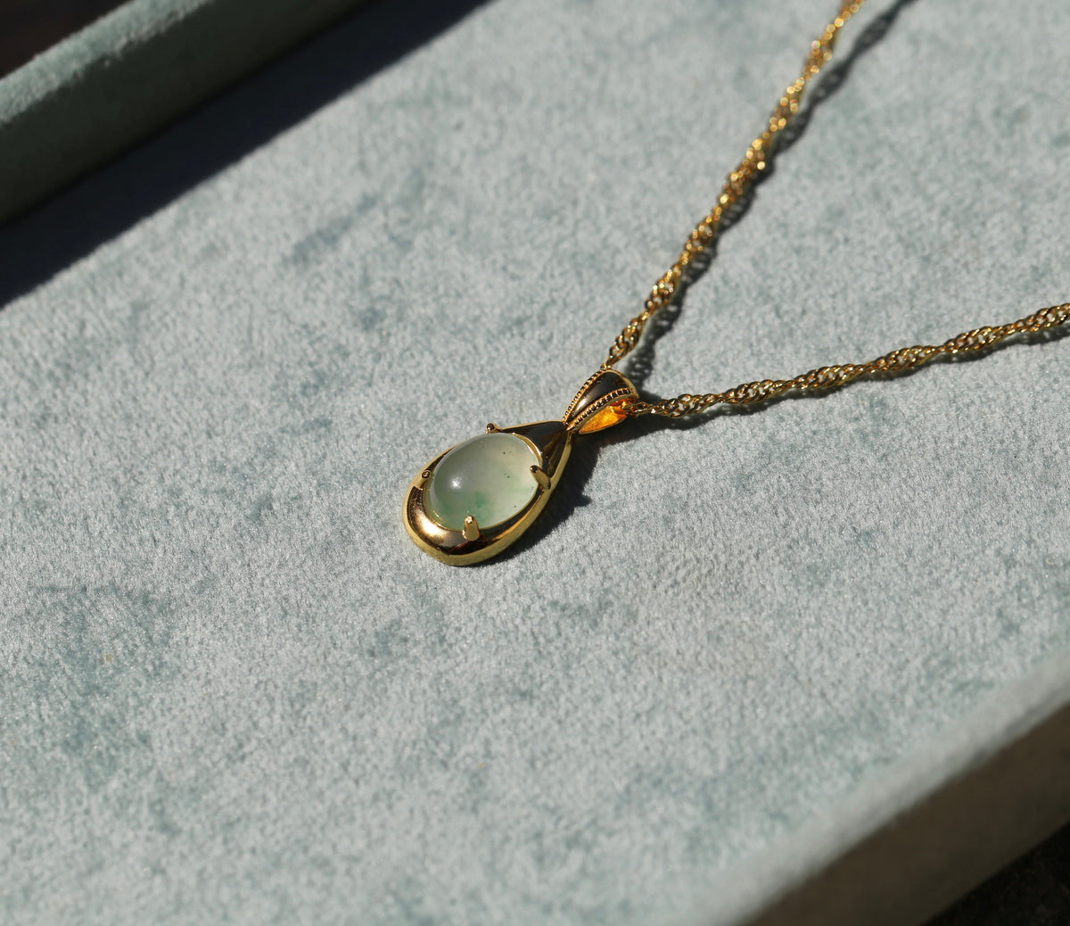 JADEITE LEGACY PENDANT