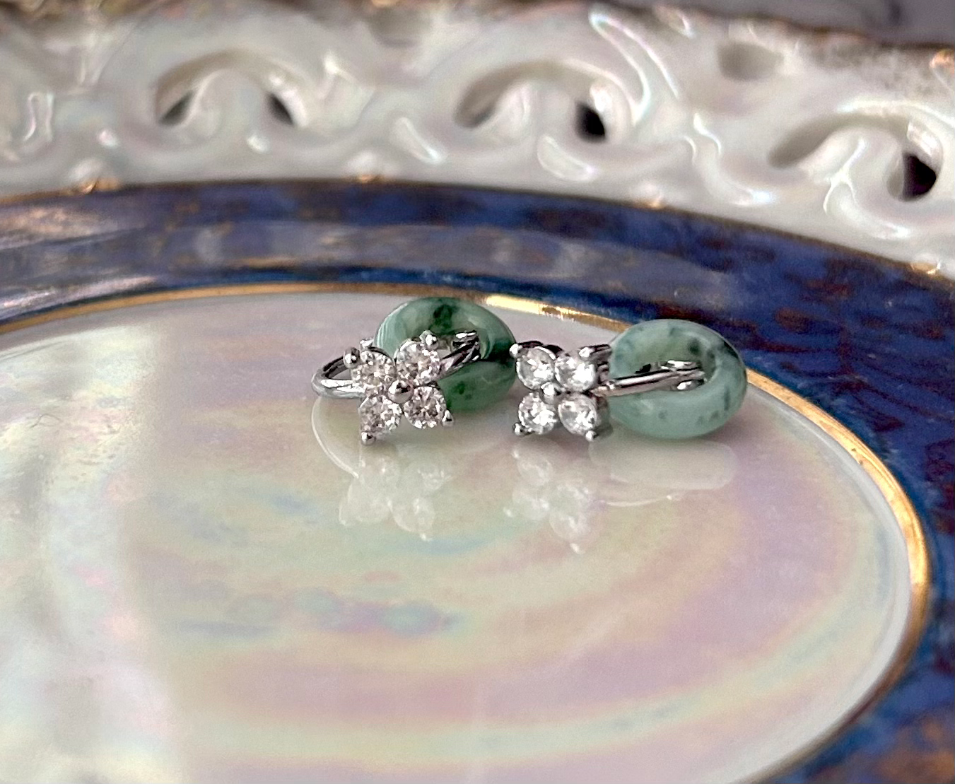 JADEITE FLORA EARRINGS image 3